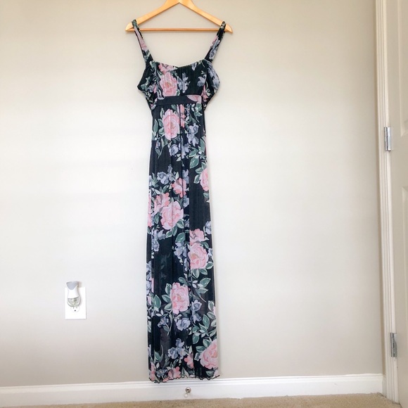 Floral Maxi Dress - Picture 6 of 8